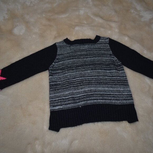 Little Girls Star Knit Sweater Size 2T Black and Pink - Picture 3 of 7